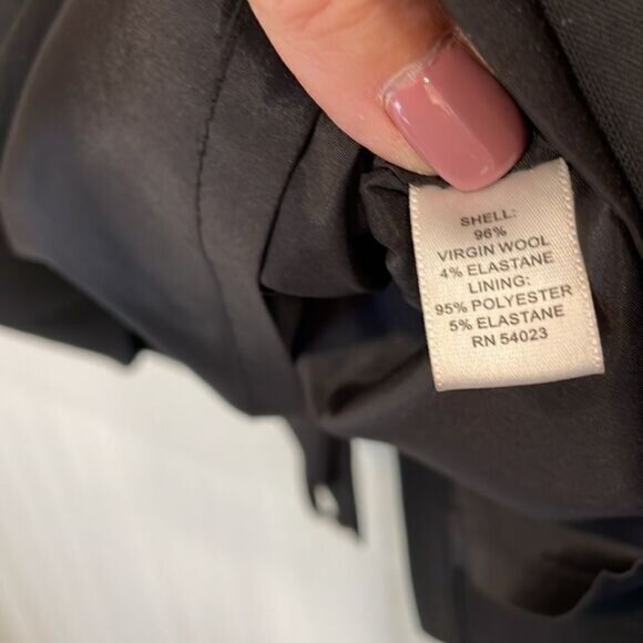 BEAUTIFUL, PROFESSIONAL, Banana Republic black, pencil skirt with stretch size 6 - Picture 5 of 5